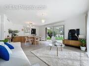 Appartement à VILLENEUVE-LOUBET