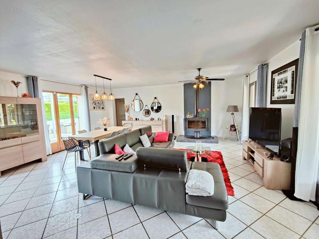 Photo 2 - Maison à MARCHEPRIME