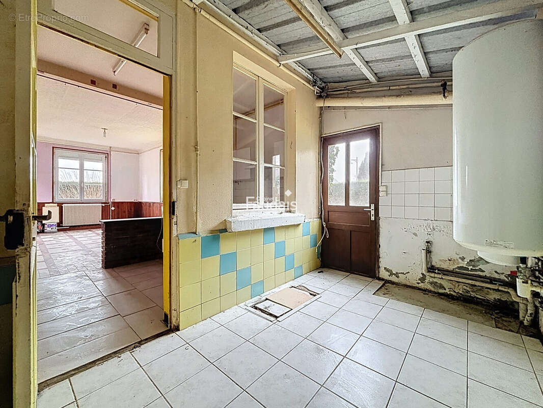 Maison 100 m² à Saint-Jean-Des-Baisants  - photo 6