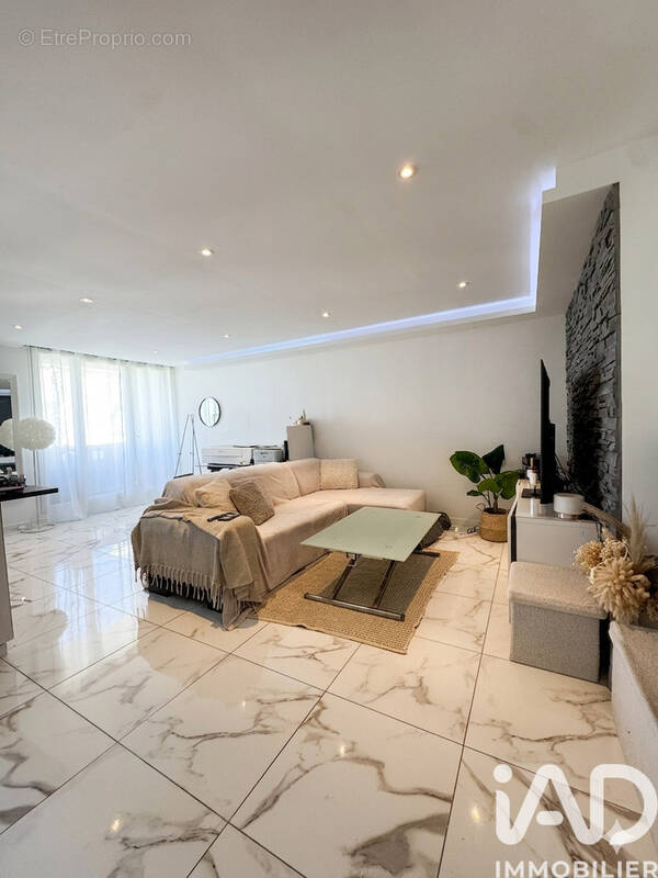 Photo 1 - Appartement à BEZONS