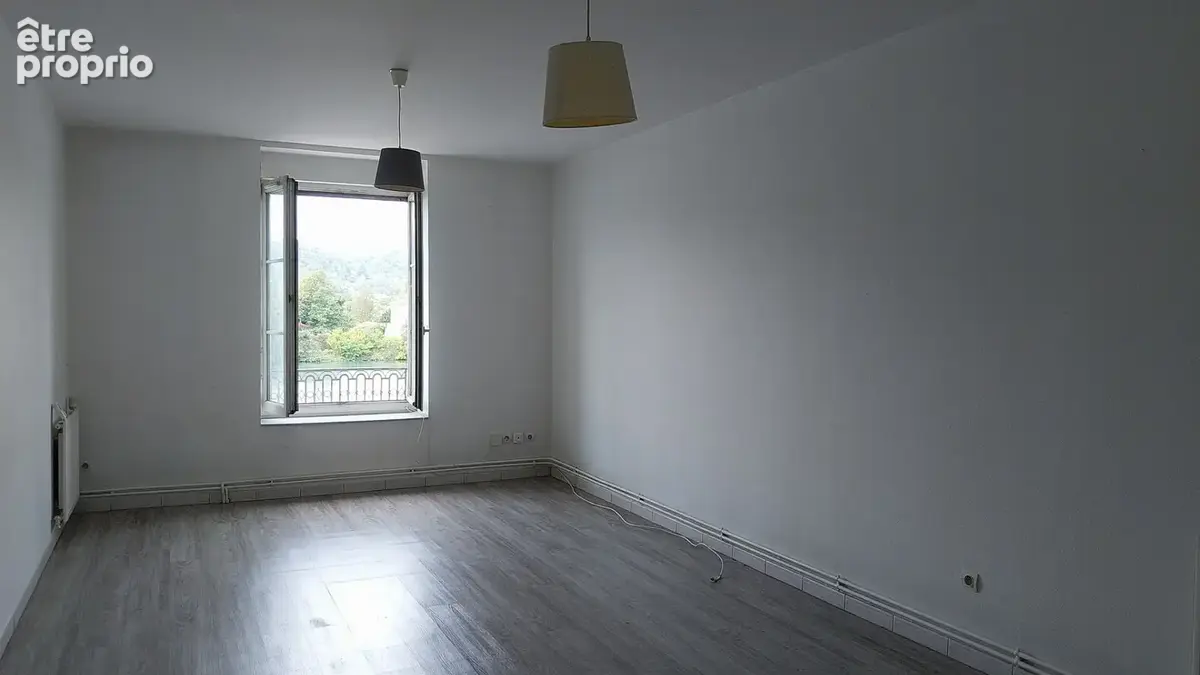 Appartement duplex  - t4 -  105 m² - quai du rhone - photo 2
