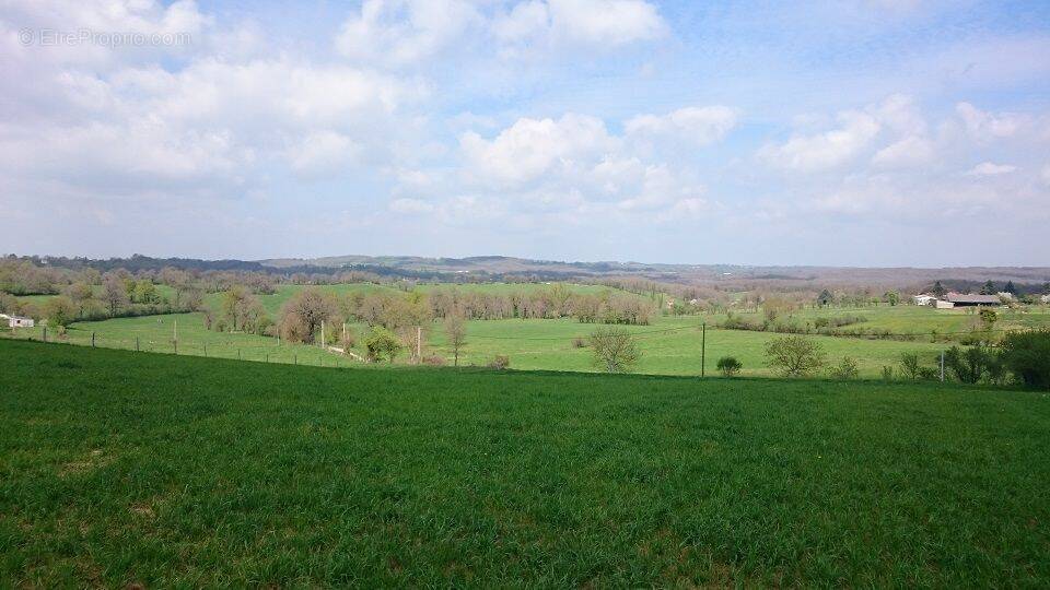 Terrain à VAILHOURLES