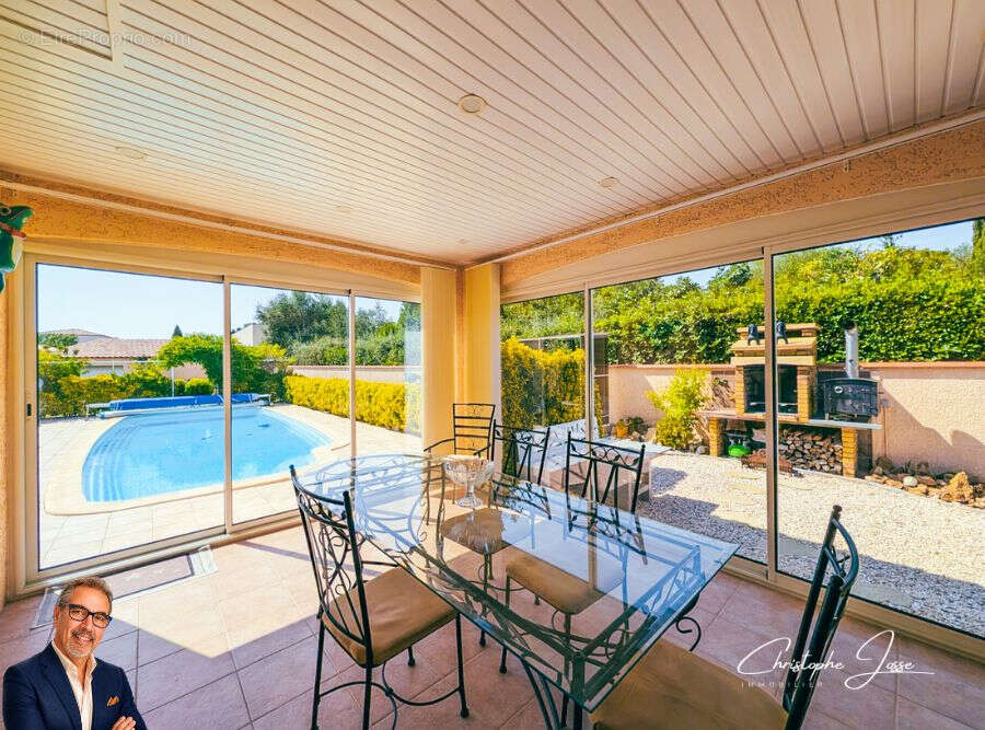 Villa méditerranéenne 4 chambres avec piscine, jardin arboré et intimité rare - photo 3
