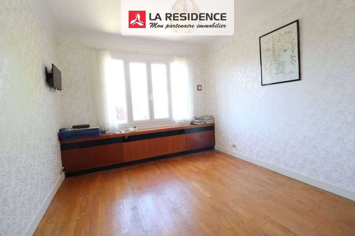 Maison 94 m² à Cormeilles-En-Parisis  - photo 7