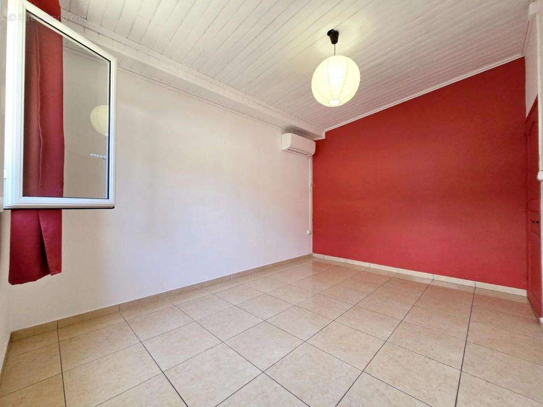 Maison à L&#039;ETANG-SALE