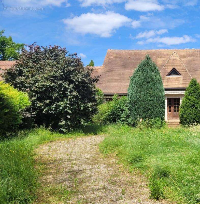Maison à MONTFORT-L'AMAURY