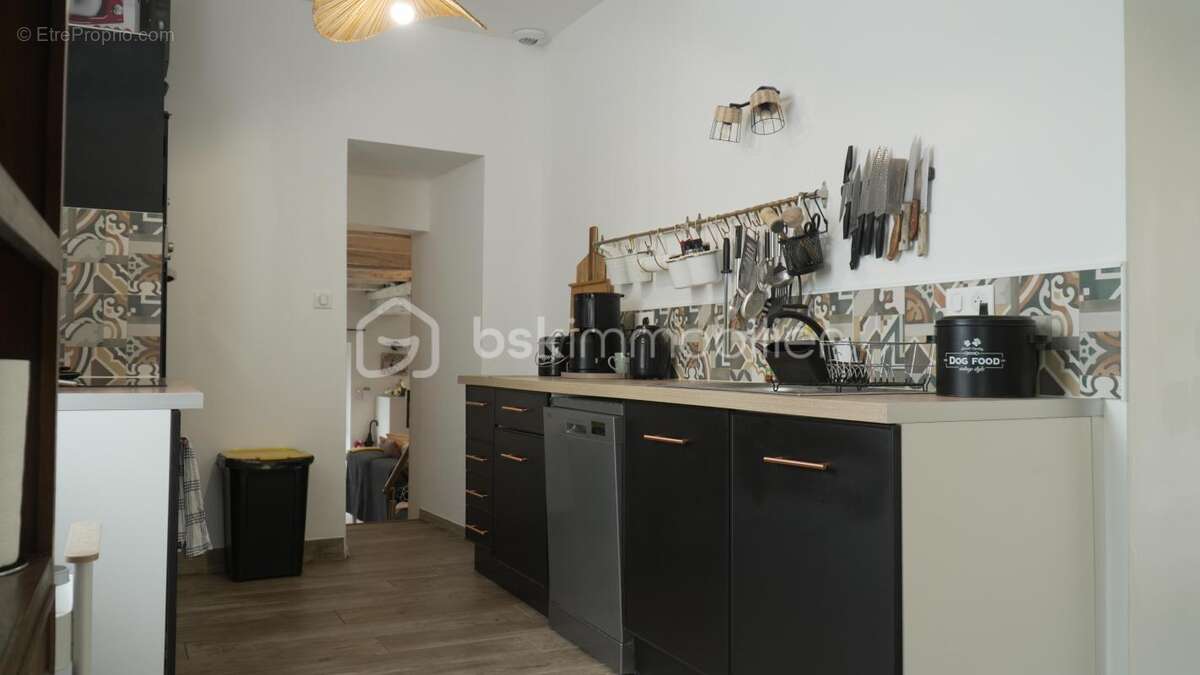 Charmante maison en pierre rénovée de 126 m² de type T5 - photo 14