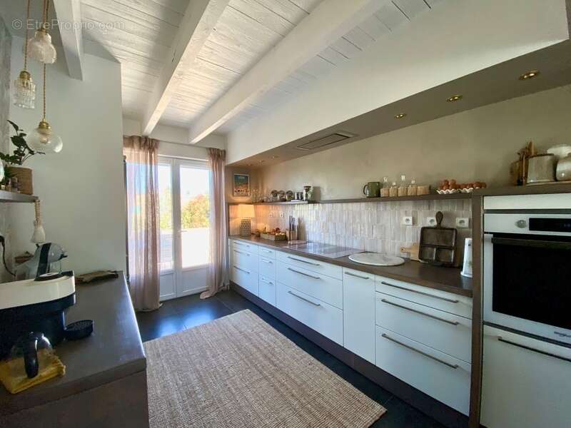 Maison à SAINT-QUENTIN-LA-POTERIE