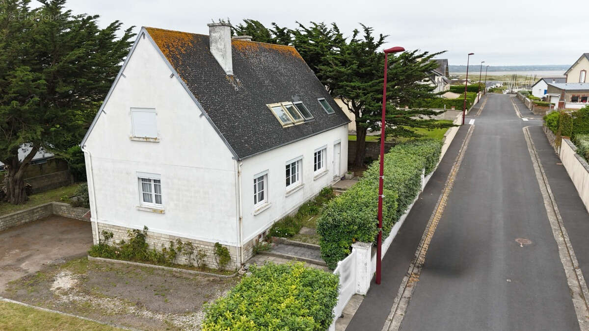 Maison à QUINEVILLE