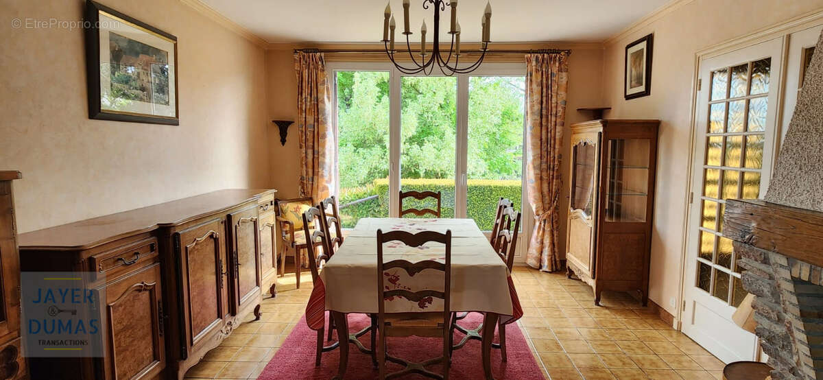 Maison à SENNECEY-LE-GRAND