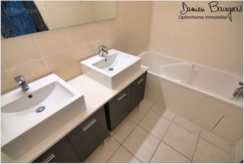 Appartement à THOIRY