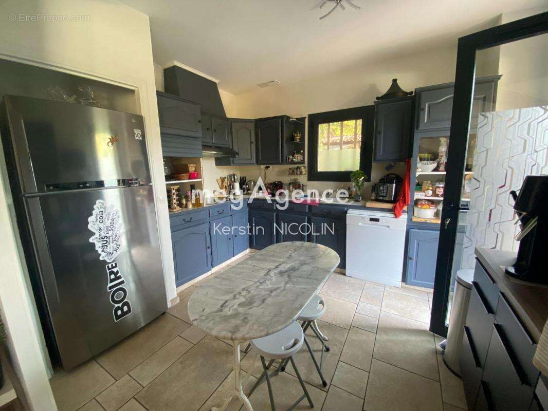 Maison à FLASSANS-SUR-ISSOLE