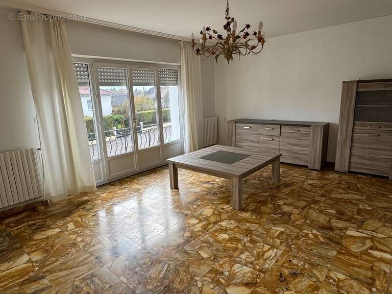 Maison à BETTANCOURT-LA-FERREE