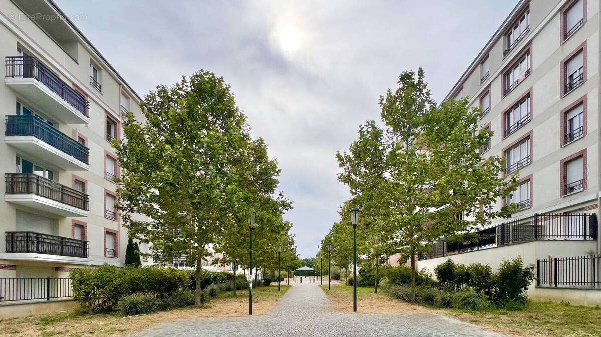 Appartement à CORBEIL-ESSONNES