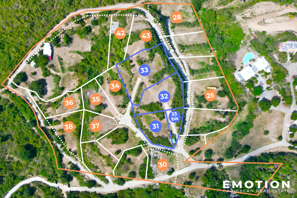 Terrain à SAINT-MARTIN