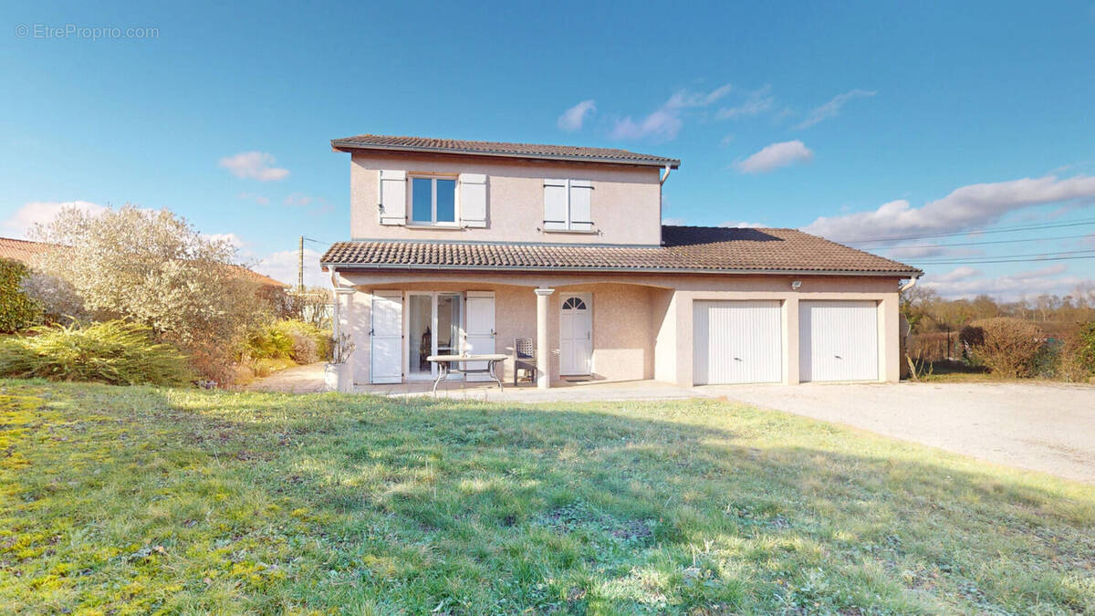 Maison à BELLEVILLE