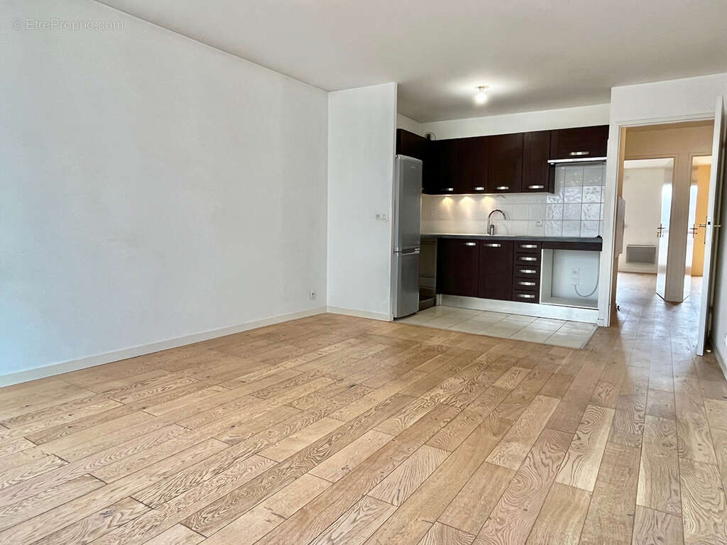 Appartement 74 m² à Argenteuil  - photo 4
