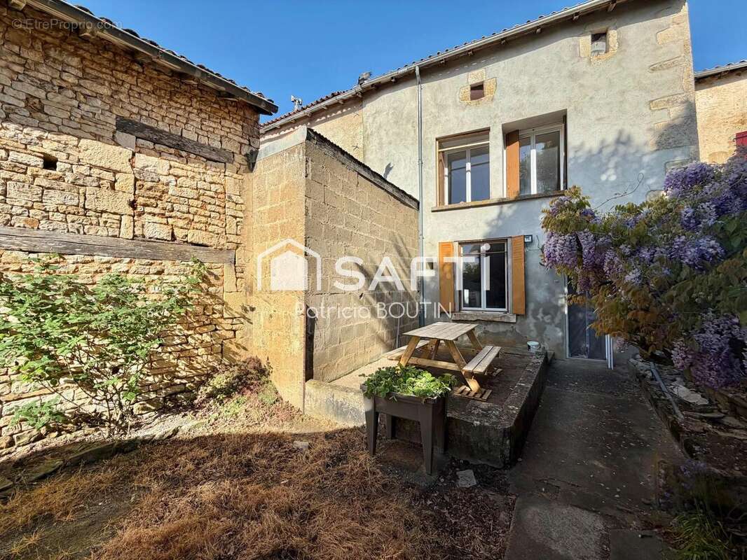 Maison 139 m² à Chenay  - photo 8