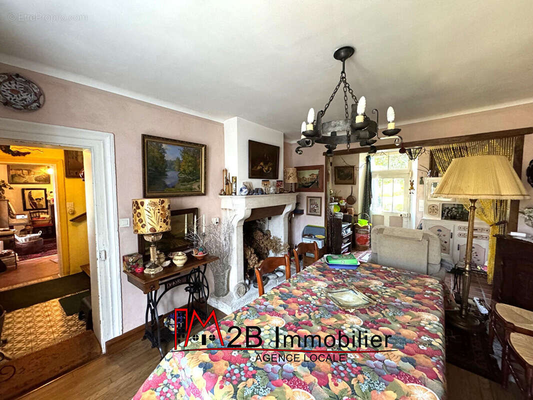 Maison à MONTEVRAIN