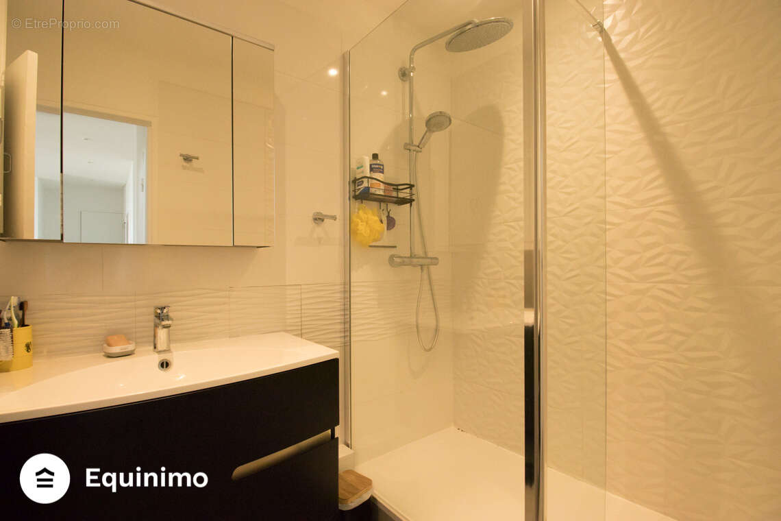 Appartement à PARIS-12E