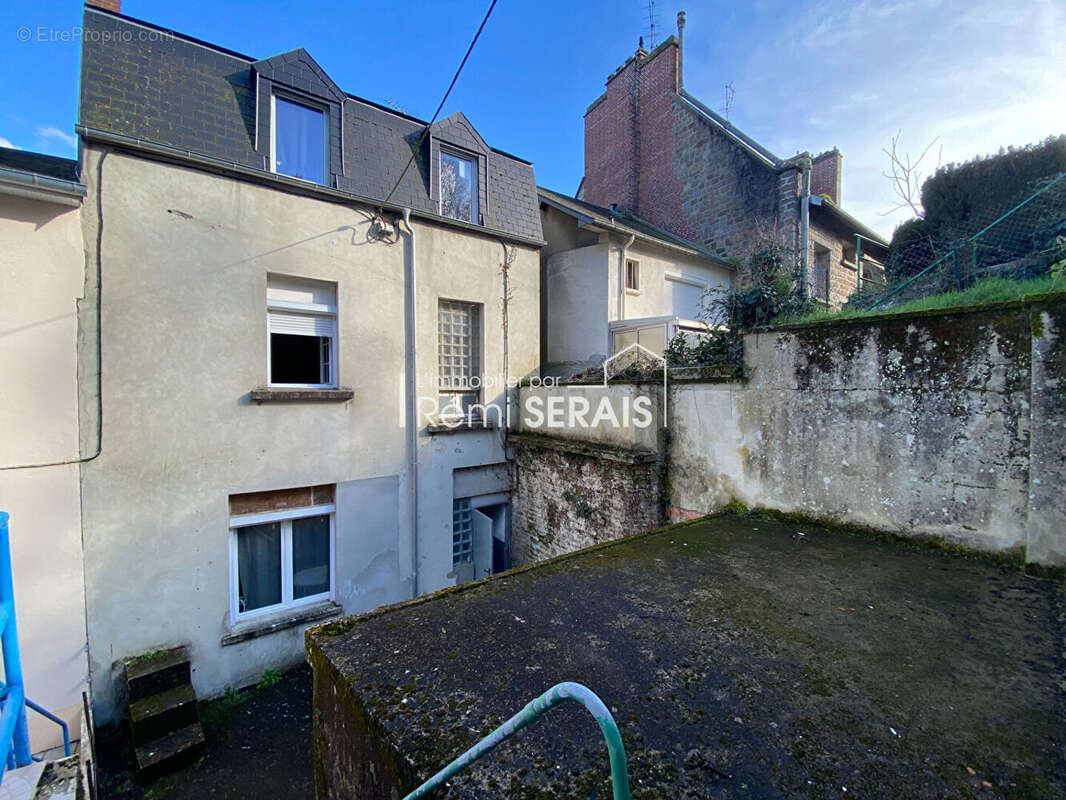 Appartement à CONDE-SUR-NOIREAU