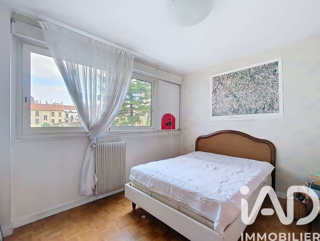 Photo 8 - Appartement à VILLEURBANNE