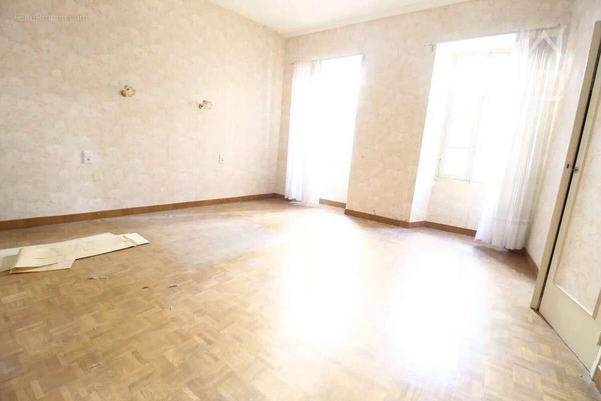 Maison à COUIZA
