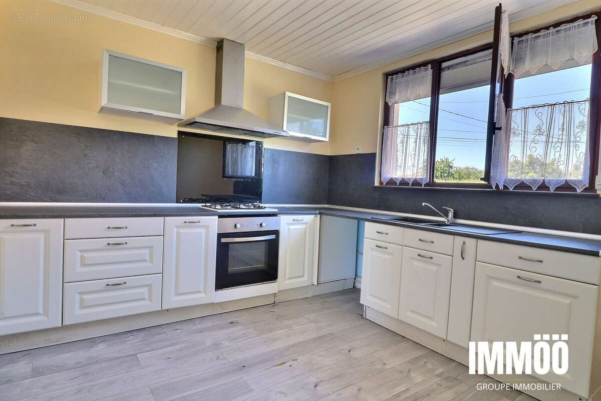 Maison à VATTEVILLE-LA-RUE