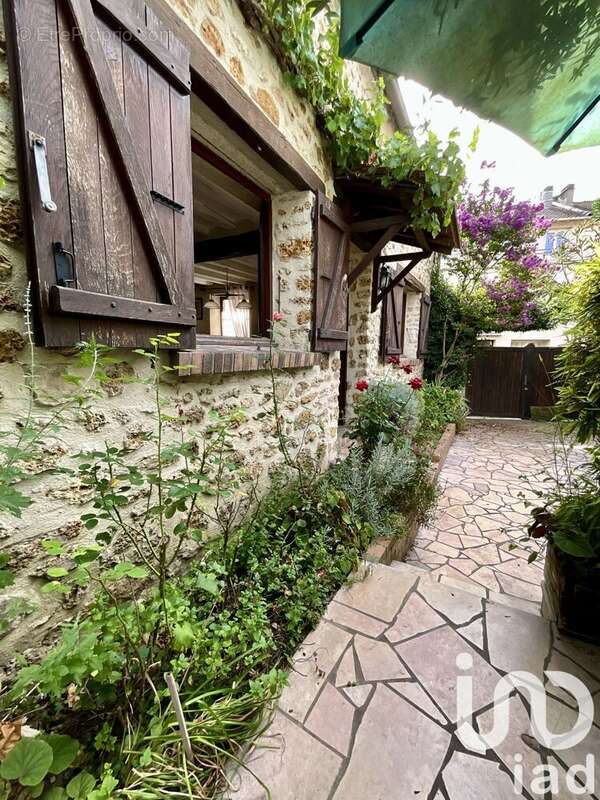 Photo 7 - Maison à SAINT-GERMAIN-LES-ARPAJON