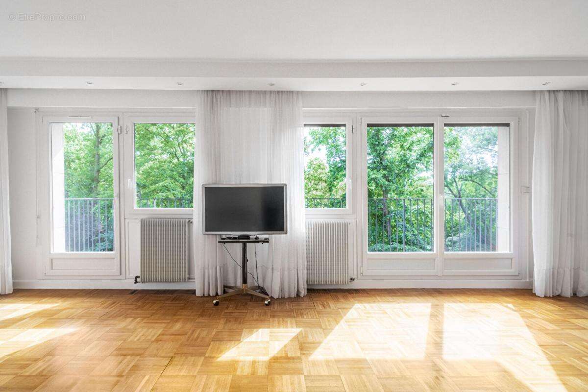 Appartement à PARIS-19E