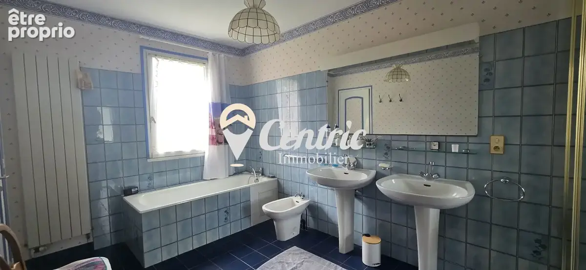 Maison 8 pièces 182 m² à vendre à Bressuire (79300) - photo 3