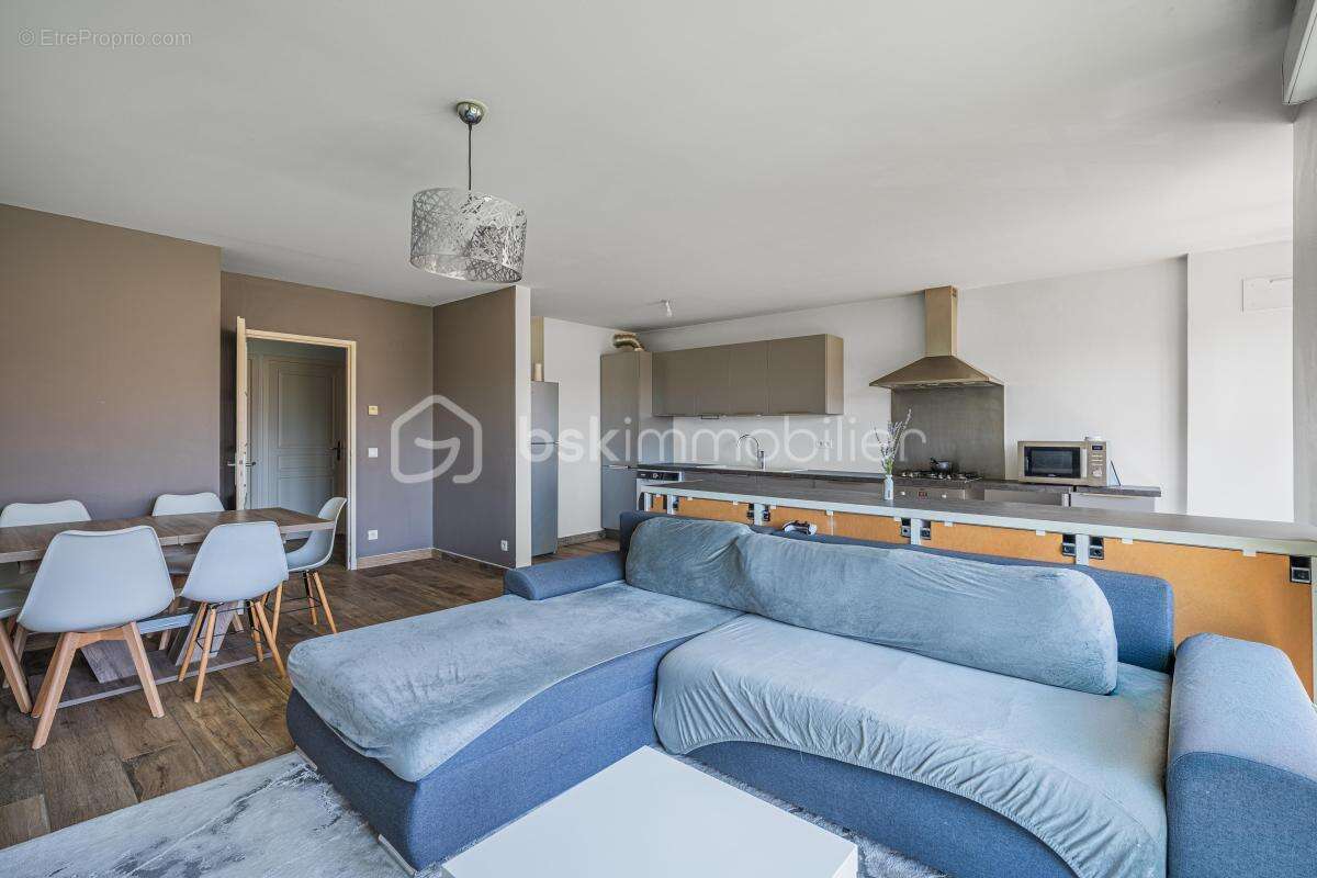 T3 de 71 m² avec terrasse plein sud, balcon et garage – Albens - photo 4