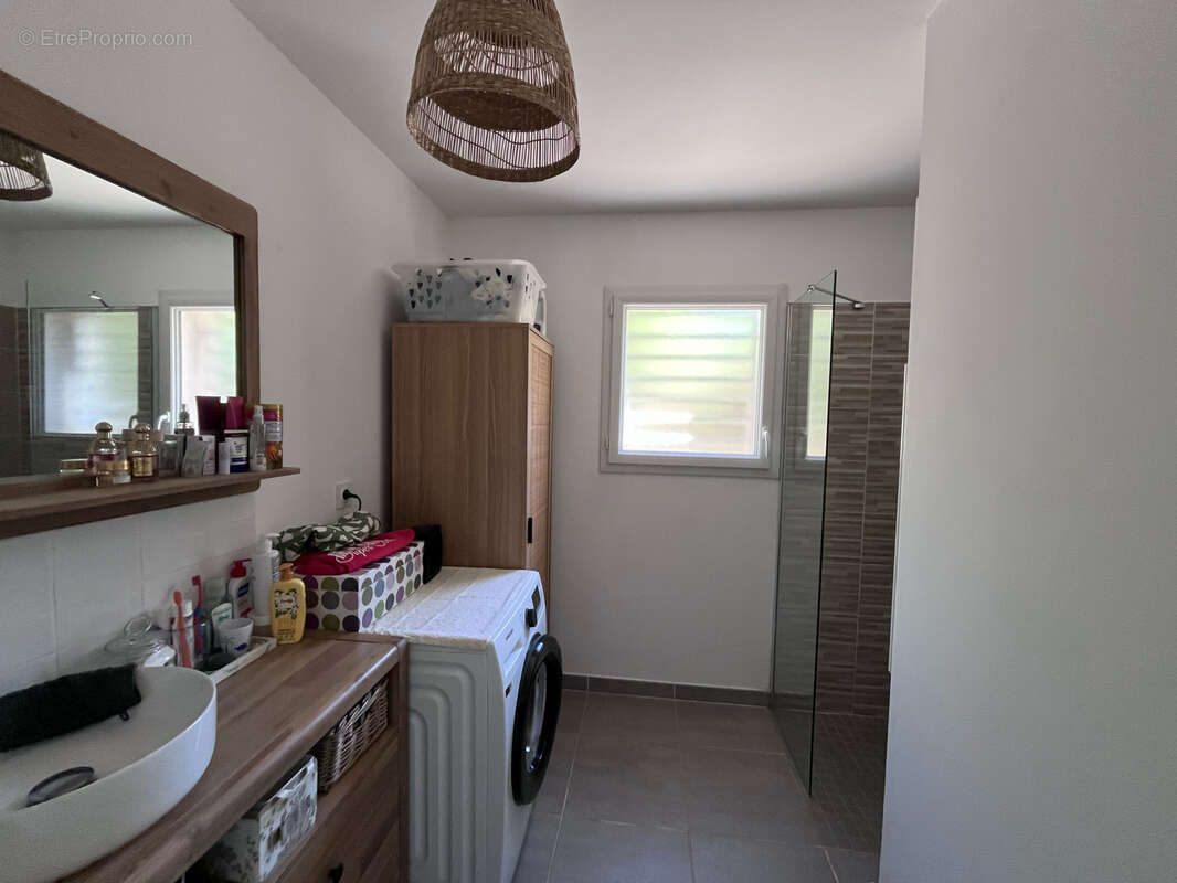 Appartement t3 en rez de jardin  avec parking toulon ouest - photo 8