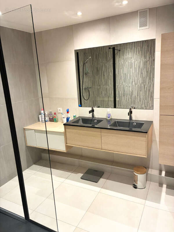 Appartement à SAINT-GRATIEN