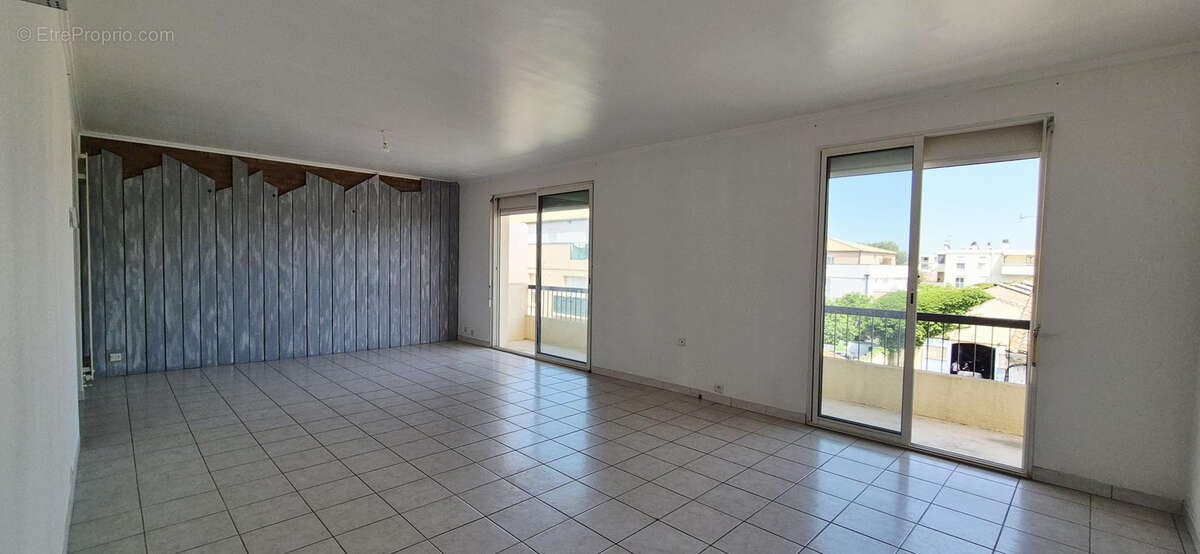 Appartement à LUNEL