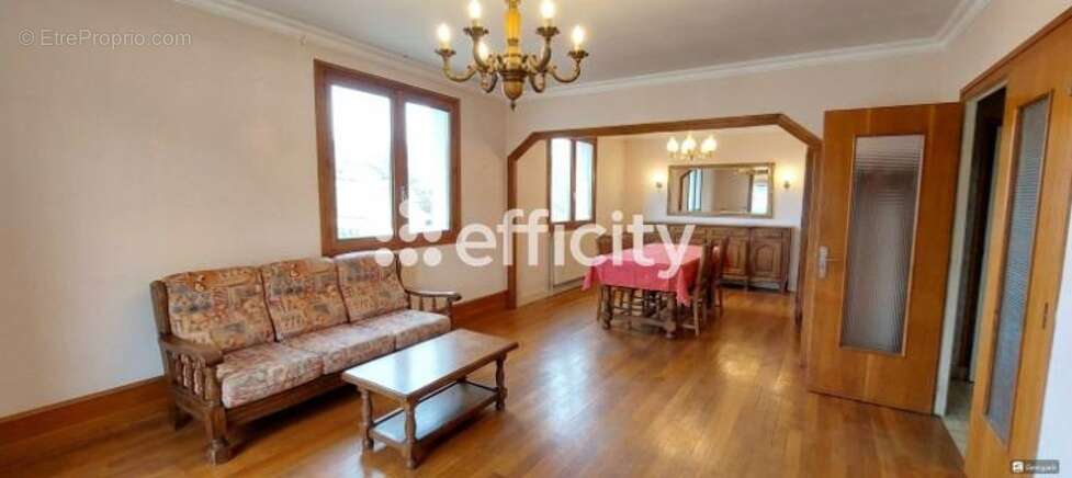 Maison 120 m² à Cour-Et-Buis  - photo 3