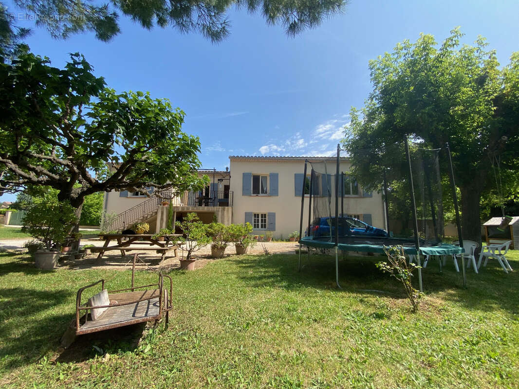 Maison à CADEROUSSE
