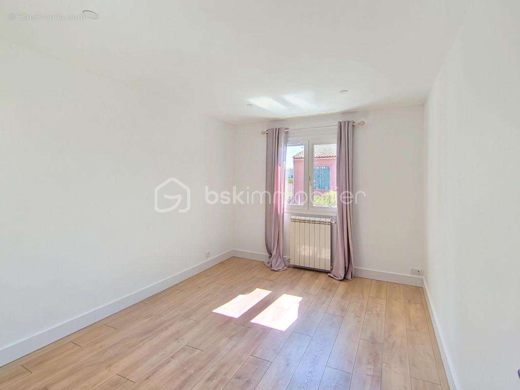 BOIRARGUES – Une maison familiale où il fait bon vivre ! - photo 9