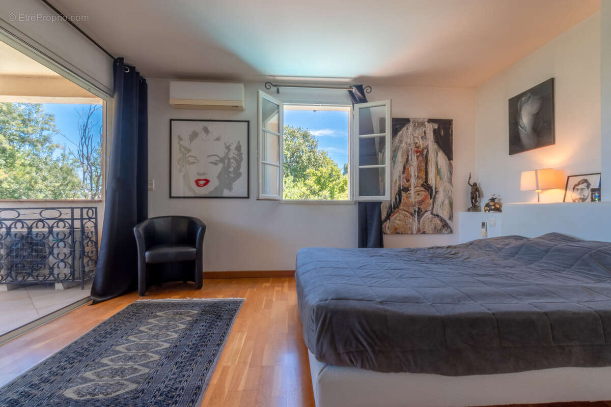 Maison à LA COLLE-SUR-LOUP