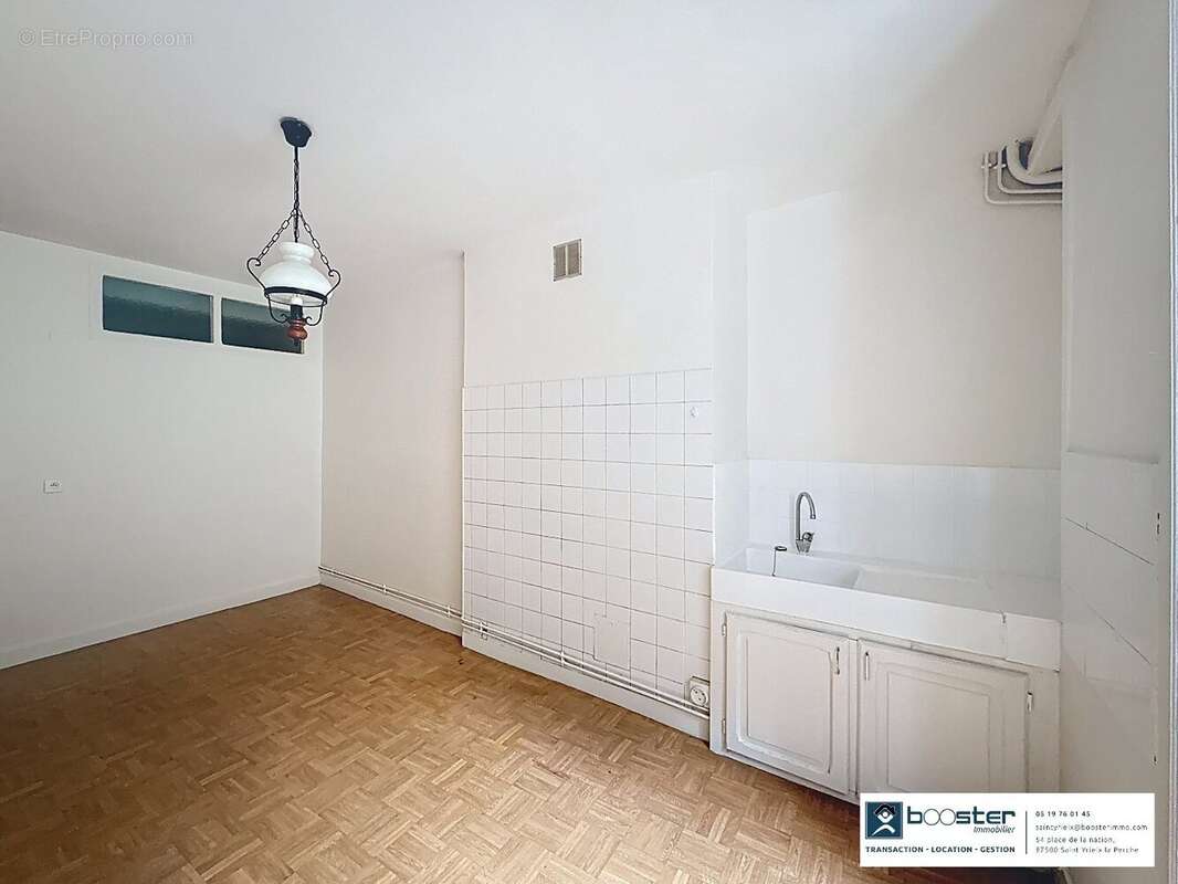 Maison à SAINT-YRIEIX-LA-PERCHE