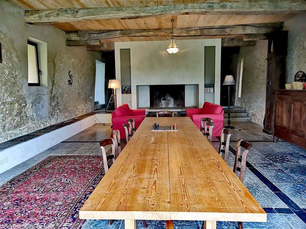 IMG20230517164137edit1507464180163202 - Maison à BASSOUES