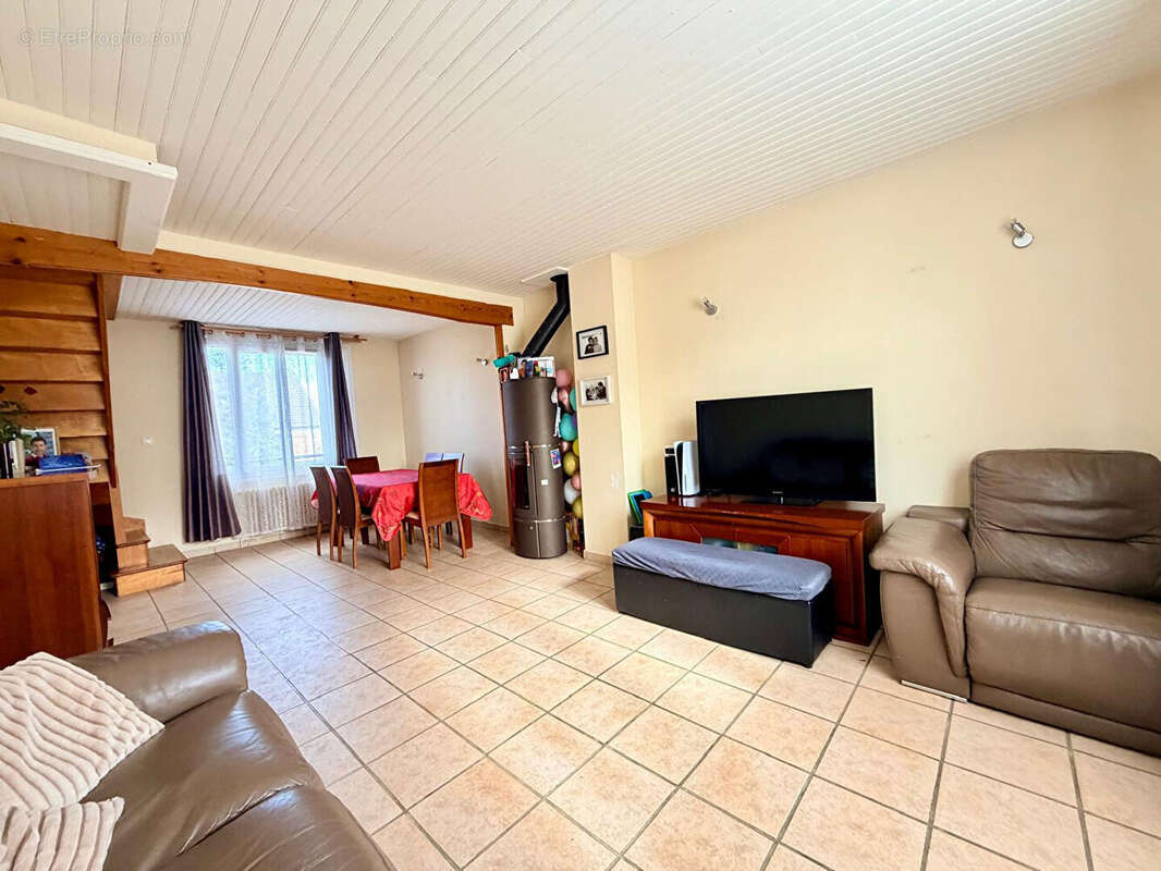 Maison 5 pièce(s) 3 chambres - photo 2