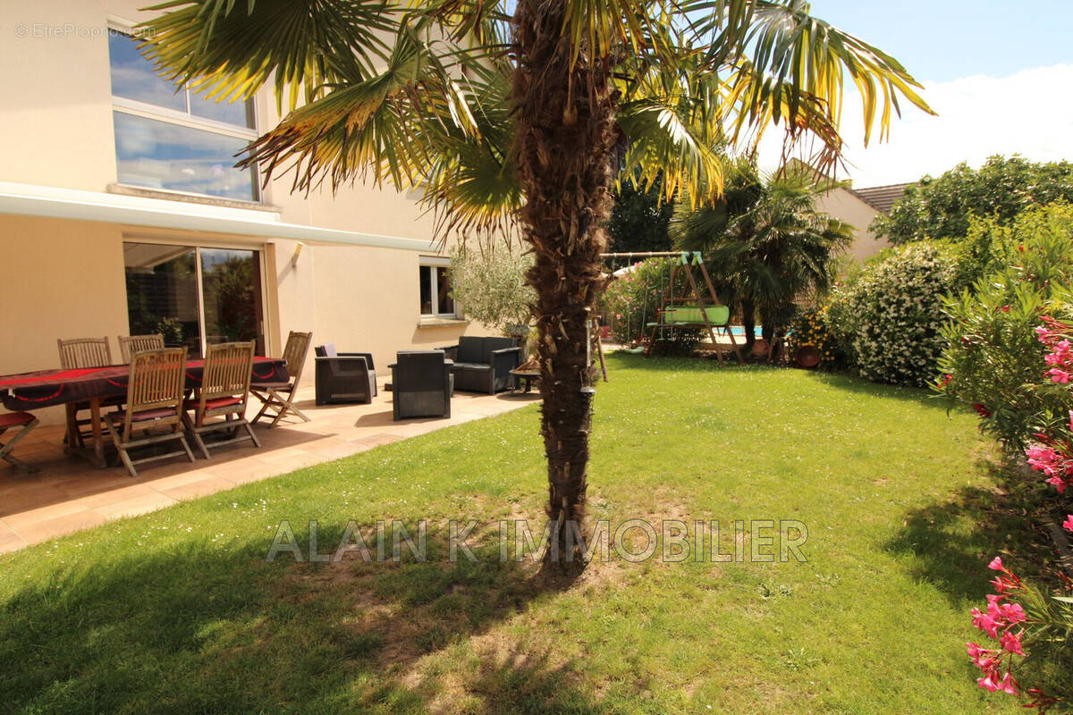 Maison à CHILLY-MAZARIN