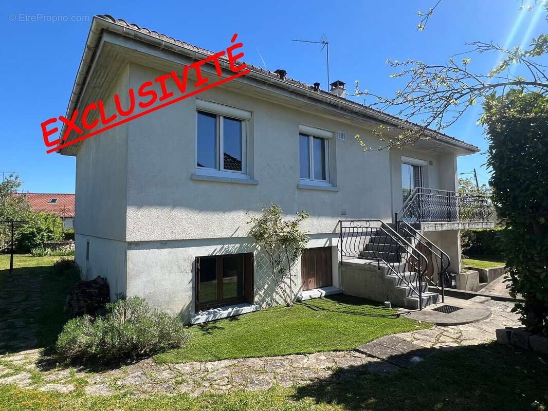 Maison à SAINT-CHERON