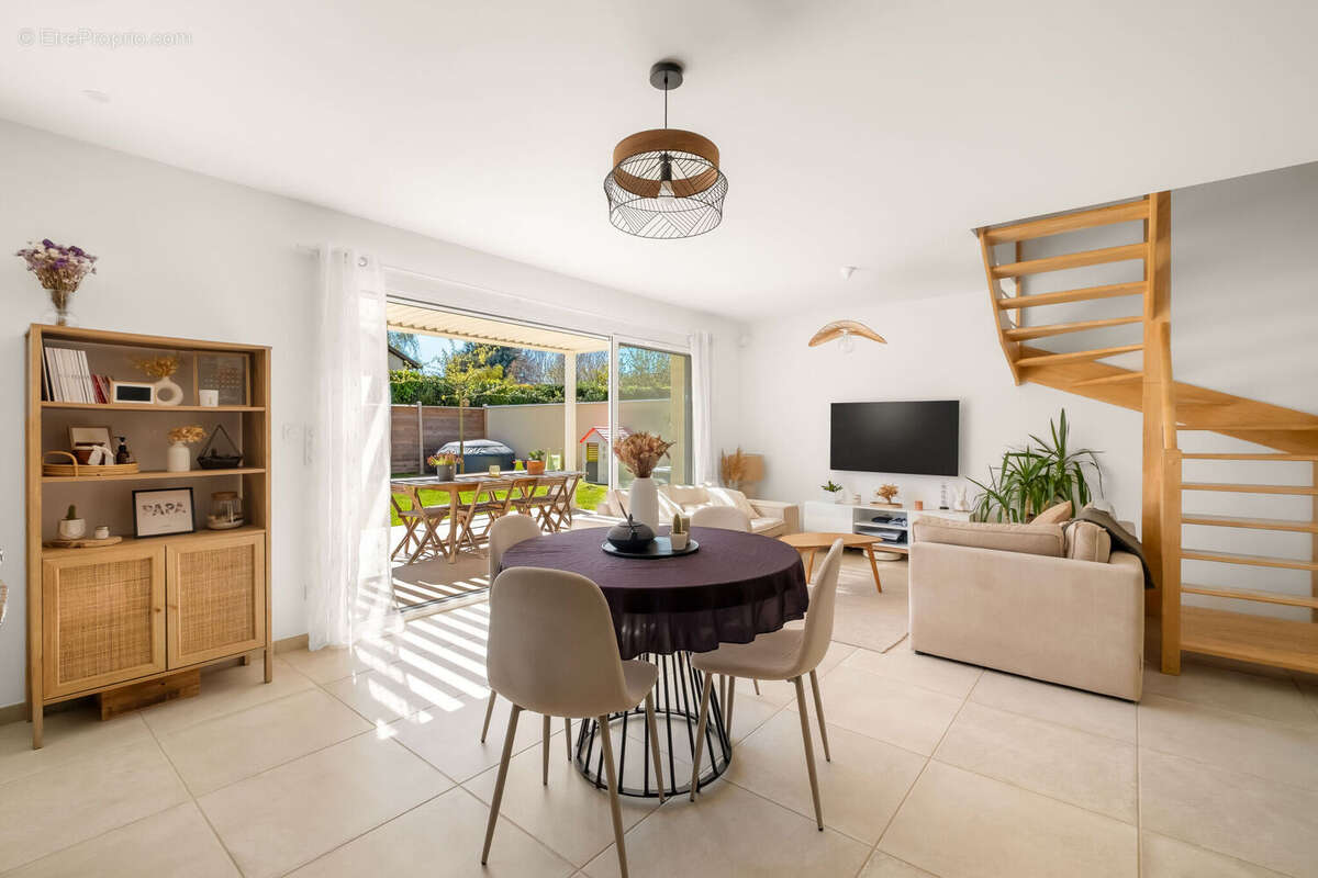 Photo 7 - Maison à SERPAIZE