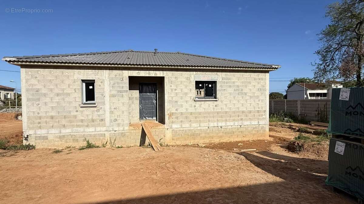 Maison à SANTA-LUCIA-DI-MORIANI