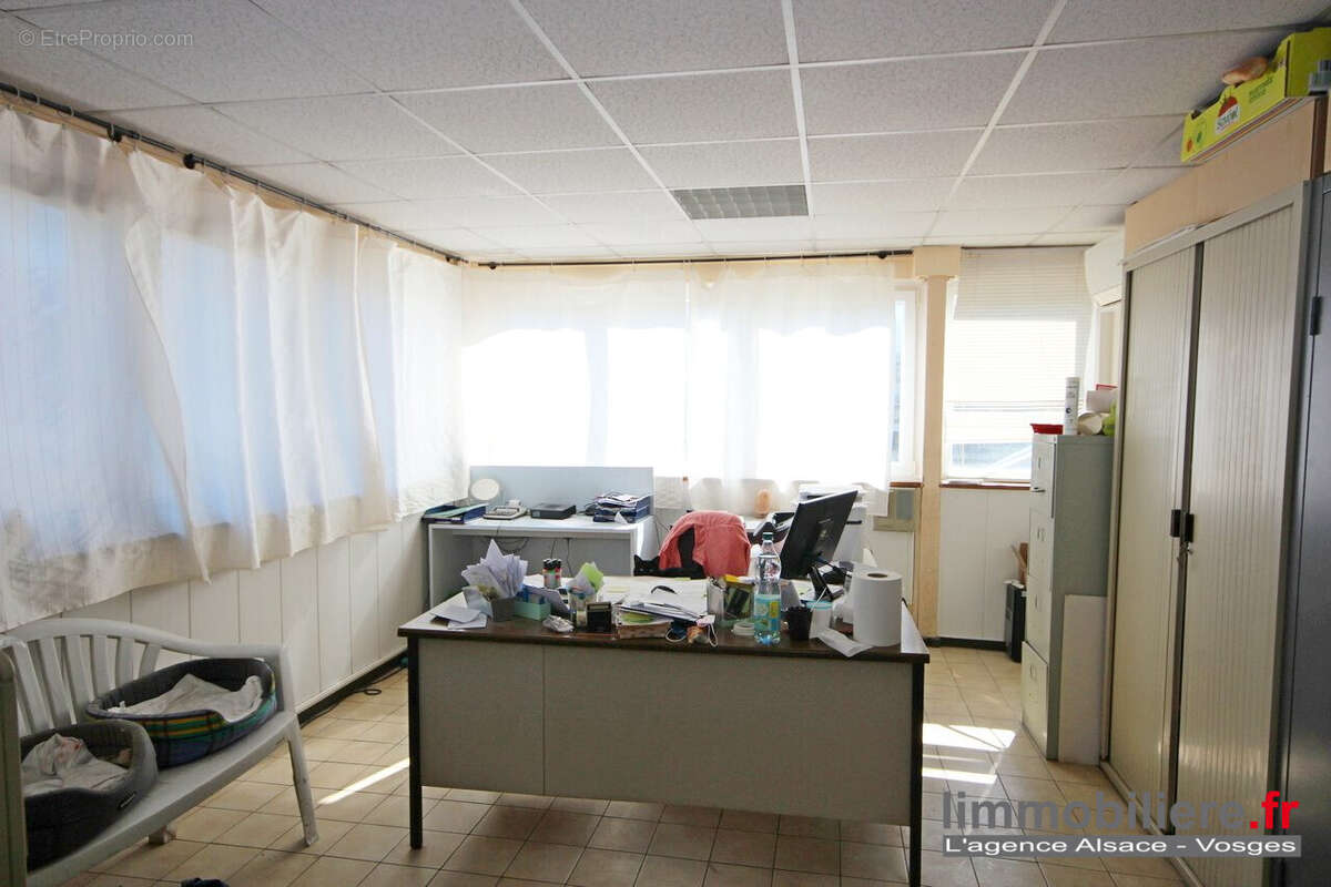 Commerce à CHAMPIGNEULLES