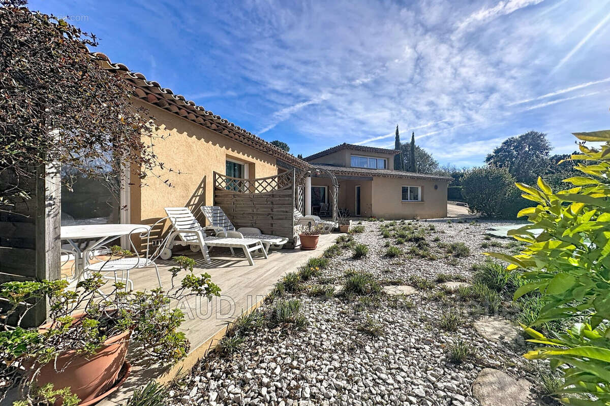 Maison à LA GARDE-FREINET