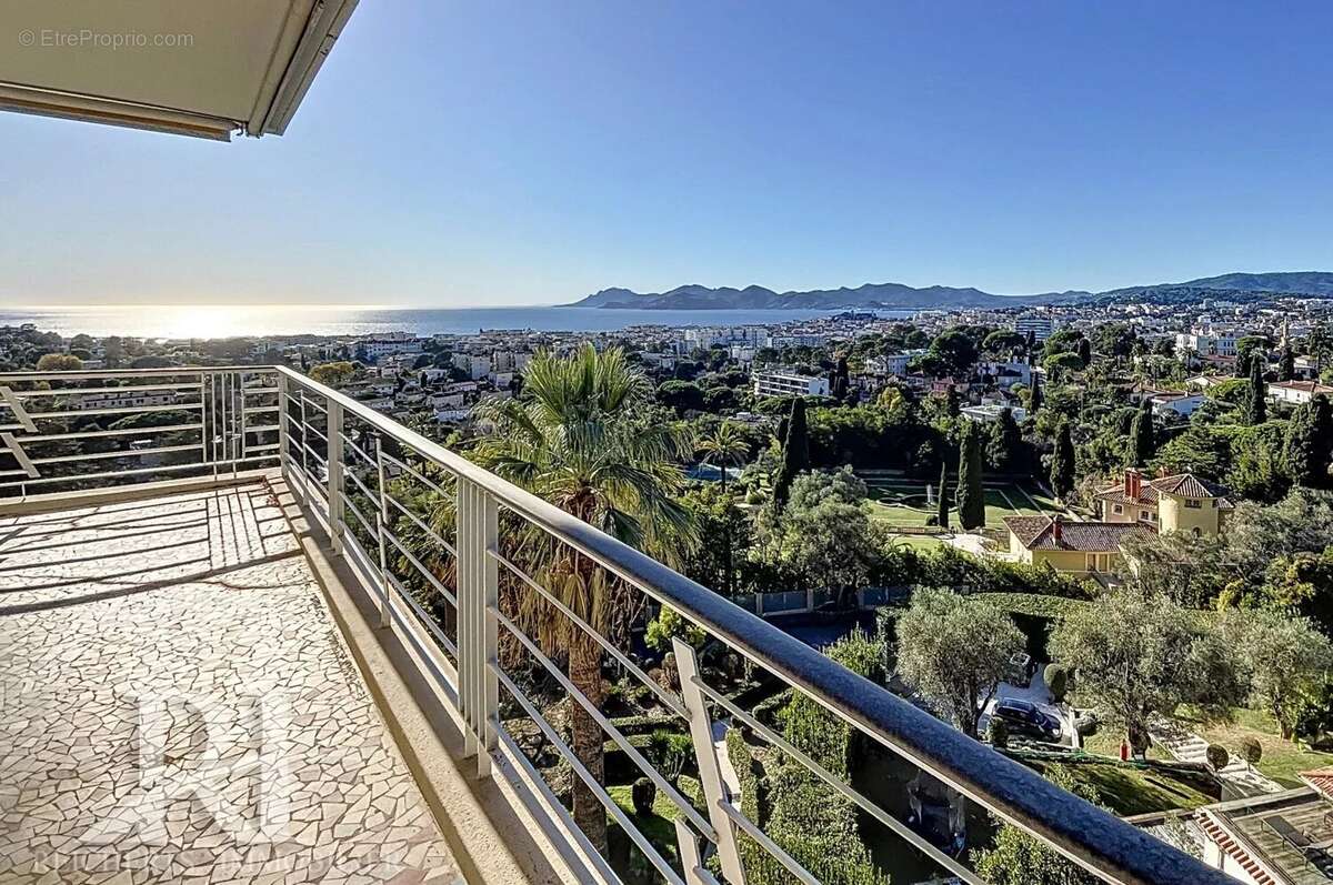 Appartement à CANNES