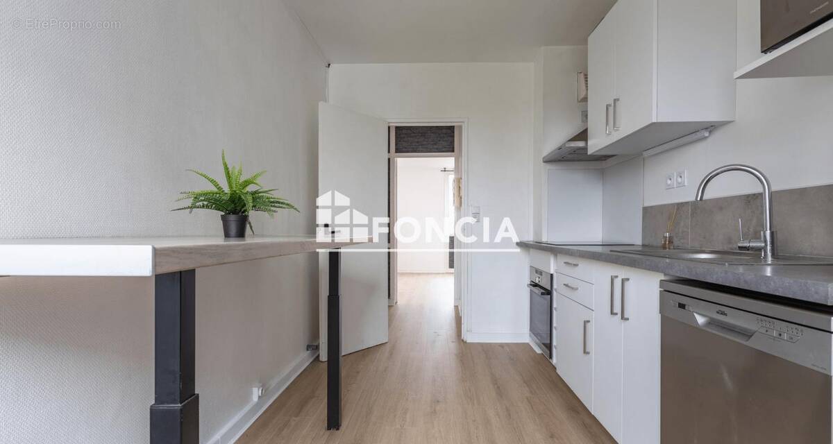 Appartement à VIRY-CHATILLON